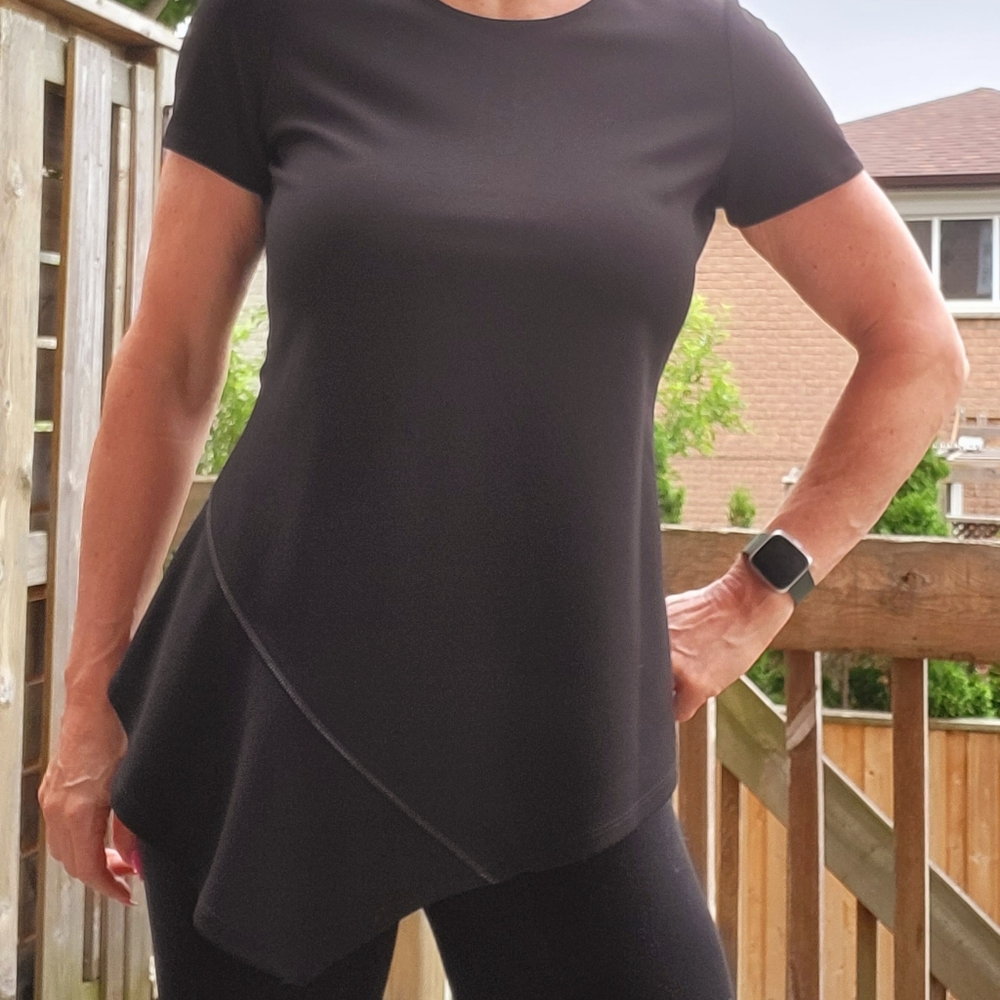 DKNY Top 95% Polyester 5% Spandex